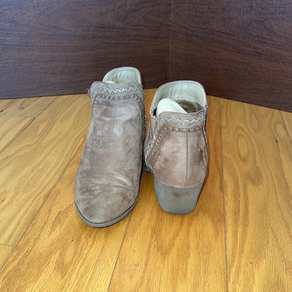 Brown booties - Picture 2 of 3